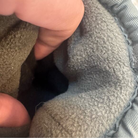 Green Winter Gloves with 150 GRM Thinsulate Unisex Warm Winter Fleece Size M - Picture 4 of 5